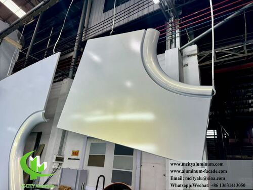 laatste bedrijfskennis over 2026 Architectonische geveltrends: waarom is aluminium massief paneel de beste keuze voor moderne gordijnen?