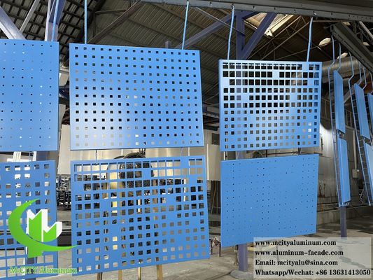 Goede prijs Buitenste solide aluminium wand bekleding panel met geperforeerd patroon PVDF blauwe kleur online