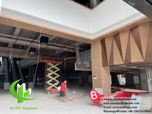 Metalen 3D bekleding Aluminium panelen Plafond decoratie Geperforeerd patroon Met LED-verlichting