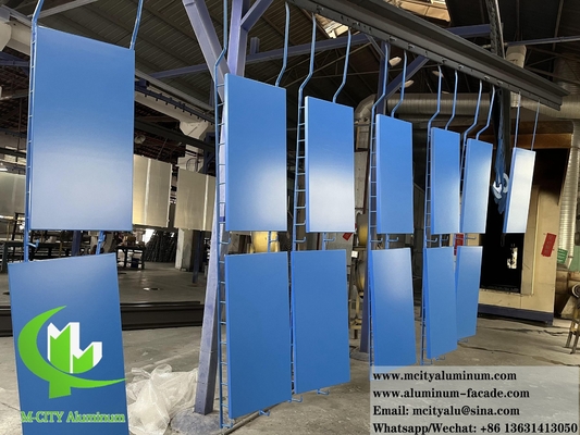 PVDF Blauwe kleur Metalen bekledingspaneel Aluminium scherm perforatie patroon