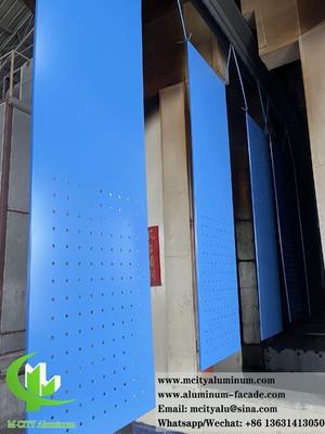 Metalen wandbekleding geperforeerde panelen Aluminium gevelpanelen met een PVDF-coating met geperforeerd patroon