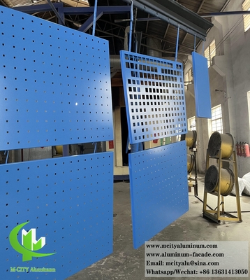 Metalen wandbekleding geperforeerde panelen Aluminium gevelpanelen met een PVDF-coating met geperforeerd patroon