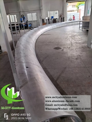China Dubbel gebogen aluminium bekleding metalen panelen Buiten of binnen