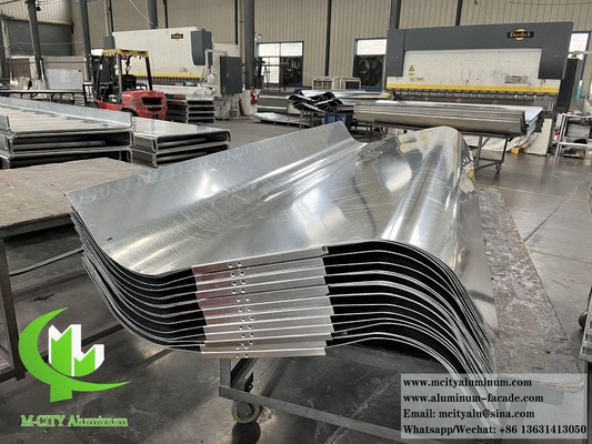 Solid Aluminium Panel Cladding Metal Sheet Op maat gemaakte gebogen plafondpaneel