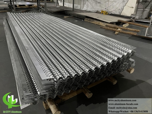 Metalen bekleding met golflengte, perforatieplaat, aluminium scherm voor de decoratie van gevels