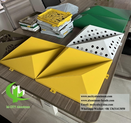 Driehoek 3D metalen muur bekleding Aluminium scherm gevelsysteem