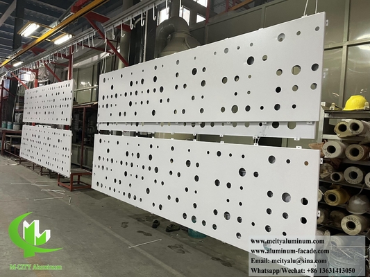 Perforeerde aluminium gevel met een hoge weerbestandheid