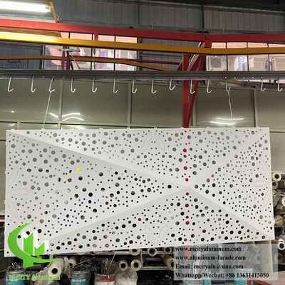 Vast metaalplaat Aluminium bekledingspaneel Metalen scherm voor buitenwandbekleding
