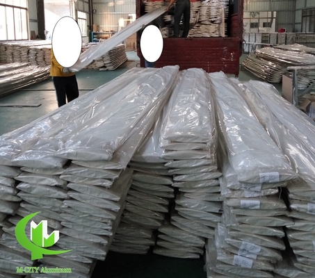 Aluminium lamellen leverancier in China met ovale vorm poeder bekleed afwerking Aerofoil systeem 300mm breed hout korrel kleur
