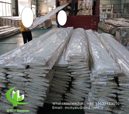 poedergecoate architectonische aluminiumscherm met ovale vorm voor gevelgordijnen