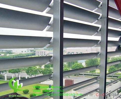 zonneluiken Architectonische Aerofoil profiel aluminiumluiken met ovale vorm voor gevel gordijnwand