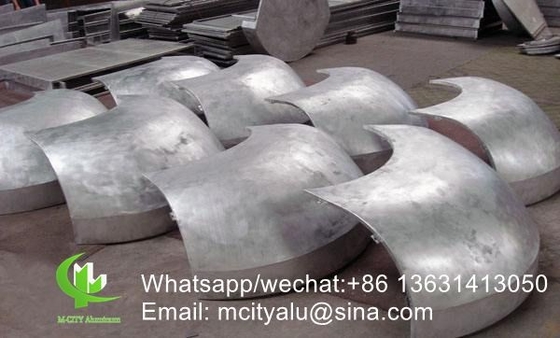geperforeerd 2 mm aluminium bekledingspaneel met pvdf-afwerking voor gevelgordijnwand