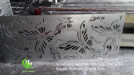 aluminium bekleding wandpaneel met geperforeerd patroon snijwerk paneelplaat voor gordijnwandversiering