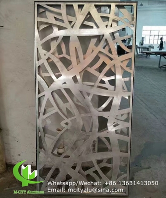 bloem stijl CNC-laserscherm Geperforeerd 2,5 mm Metalen aluminium bekleding paneel voor gordijnwand