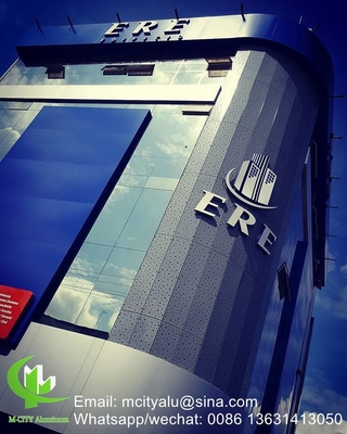 metalen Aluminium geperforeerd decoratief paneel voor gordijnwand gevel bekleding wandpaneel met een dikte van 3 mm geperforeerd