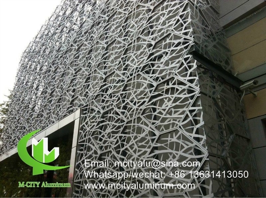 3D Aluminium geperforeerd bekledingspaneel voor gordijnwand gevel bekleding wandpaneel met hol ontwerp voor buiten gebruik