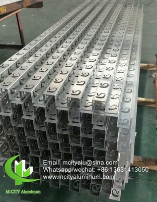 Geperforeerd aluminiumplaat gevormd bekledingspaneel metalen panelen massief