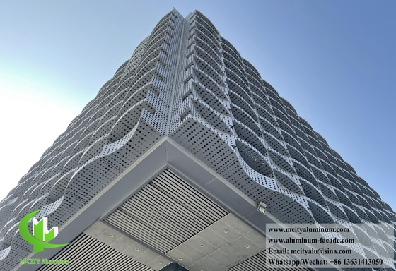 Metalen bekleding op maat gemaakt geperforeerd aluminium scherm voor wandgevel decoratie 3D-vorm