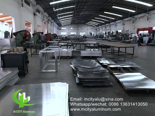 Buiten op maat gemaakt groot wandpaneel Aluminium geperforeerd paneel voor wandpaneel gebogen gevouwen paneel
