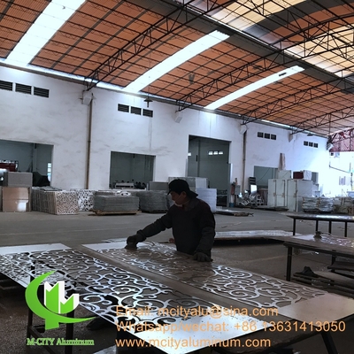 aluminiumkolom bekleding metalen gevel bekleding buigplaat 2,5 mm dik voor post gevel decoratie
