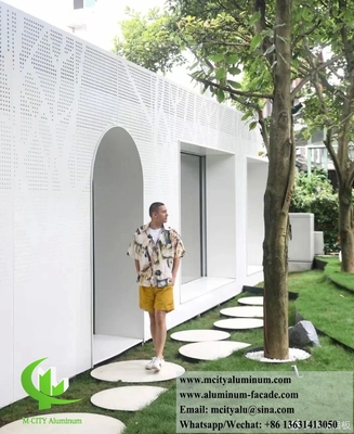 Metalen plaat met geperforeerd aluminium bekleding voor gevels