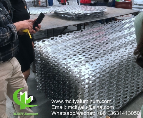 metalen grote muur buigend Aluminium gevelpaneelplaat voor gebouw decoratie geperforeerd paneel