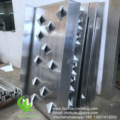 Metalen aluminium wandgevel voor de decoratie van gebouwen