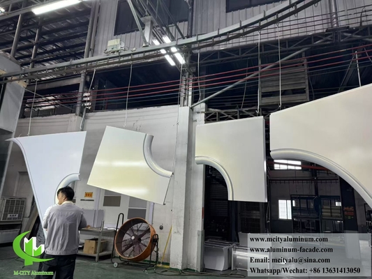 Hyperbolische vaste aluminium bekleding met dubbele gebogen metalen gevels