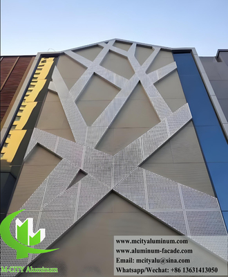 Eenvoudige installatie van geperforeerde aluminium gevel voor modern gebouw ontwerp met CNC gegraveerde panelen