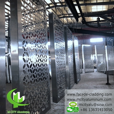 PVDF metalen bekleding leverancier met geperforeerde metalen schermen buiten binnen wandbekleding