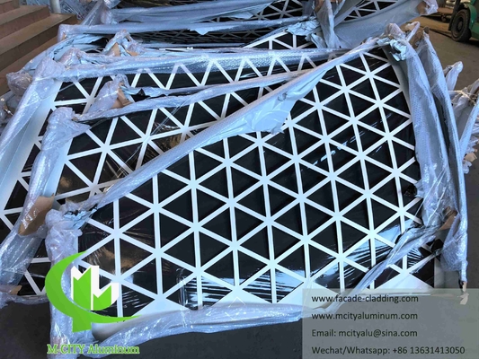 Metalen CNC-snijpanelen met aluminium-fluorkoolstof geperforeerde panelen, gordijnwand voor gevelbekleding