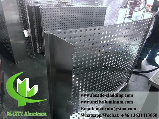 Perforeren van aluminiumplaat metalen gaas voor muurplafondgevels