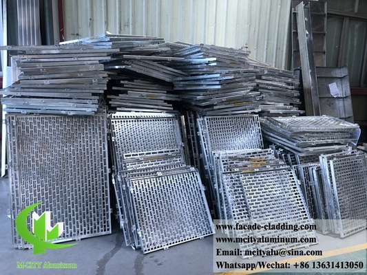 CNC-geperforeerd plaatwerk Buitenaard aluminiumplaat gevelbekleding voor gevelbuitenbekleding
