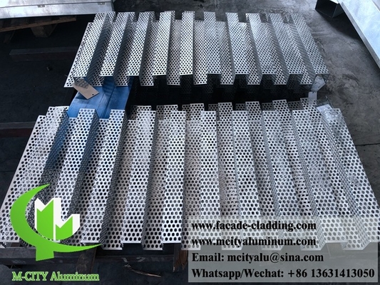 CNC Architectonisch geperforeerd plaat buiten aluminium plaat gevel bekleding 3 mm gevouwen