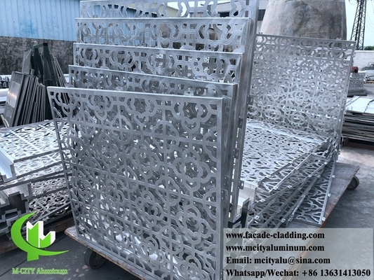 Metalen gevels met metalen bekleding van aluminiumpaneel, gesneden met laser