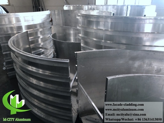 Metalen gevels met metalen bekleding van aluminiumpaneel, gesneden met laser
