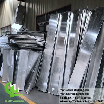 Metalen CNC-panelen met aluminiumfluorkoolstof geperforeerde gordijnwand voor gevelbekleding