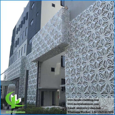 Geperforeerde metalen gevel aluminium bekleding poeder gecoat wit 3 mm