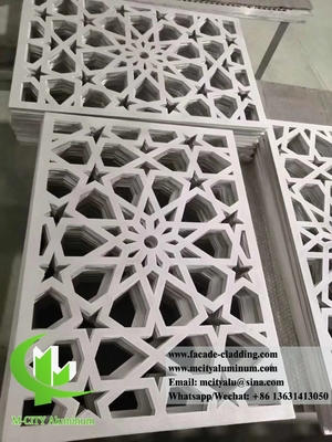 Metalen panelen met lasergesneden ontwerp voor gevels, bekleding, wanddecoratie