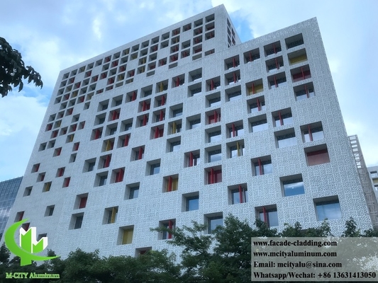 Geperforeerde metalen gevels aluminium wandbekleding PVDF natuurkleur en roest