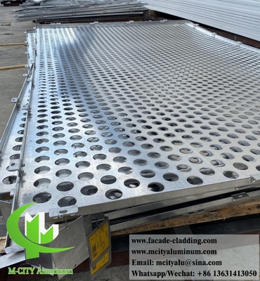 Aluminiumplaten voor wandbekleding, met een perforatie van metaalschermen
