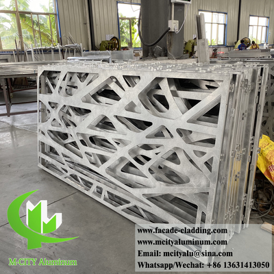 Metalen scherm van houtontwerp decoratief aluminiumplaat voor hekrail decoratie anti roest