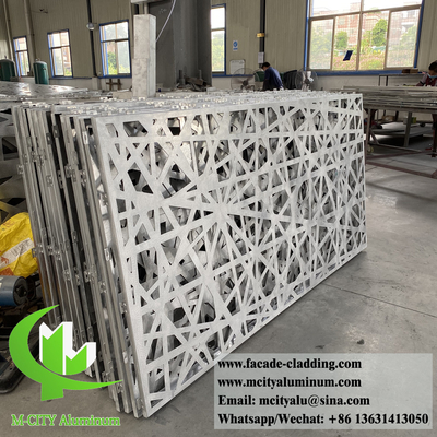 Aluminium decoratieve plaat met holle patronen voor de behang van gebouwen