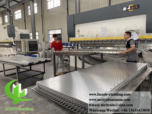 Geperforeerde metalen gevels aluminium wandbekleding decoratie 3 mm PVDF PPG coating