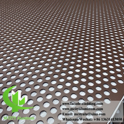 Metalen wandpanelen met een aluminium scherm voor tuinheining
