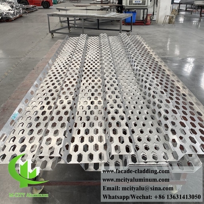 Decoratief geperforeerd aluminiumplaatpaneel met zeshoekige vorm poederbedekt met grijze kleur