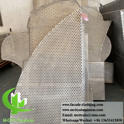 Metalen bekleding op maat van aluminium gevelsysteem met perforatie decoratieve patronen