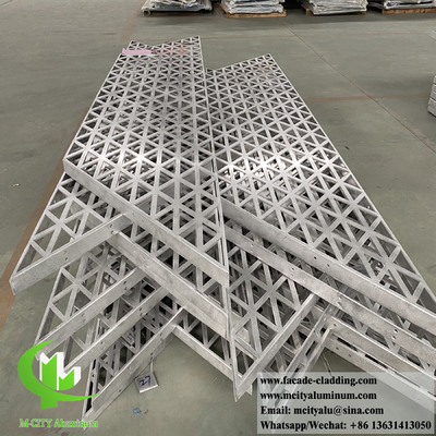 Metalen bekleding op maat van aluminium gevelsysteem met perforatie decoratieve patronen