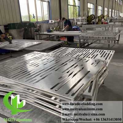 Holle cnc gegraveerde metalen bekledingspaneel aluminium gevels voor gebouwwanddecoratie
