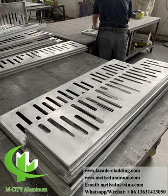 Holle cnc gegraveerde metalen bekledingspaneel aluminium gevels voor gebouwwanddecoratie
